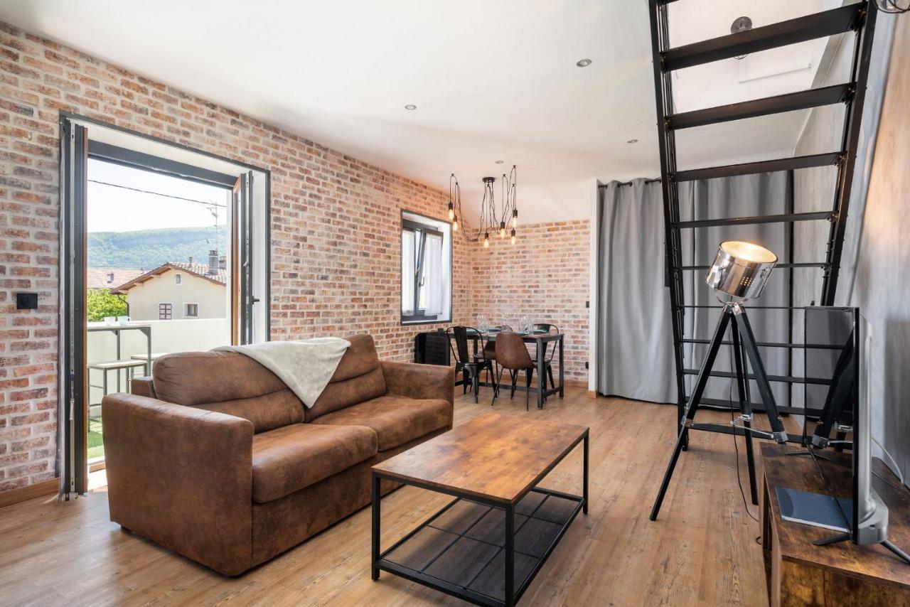 Apartment Superbe Loft Industriel - Casa Vostra - Caution 800 Eur & Id Requises - Tram-frontiere *
